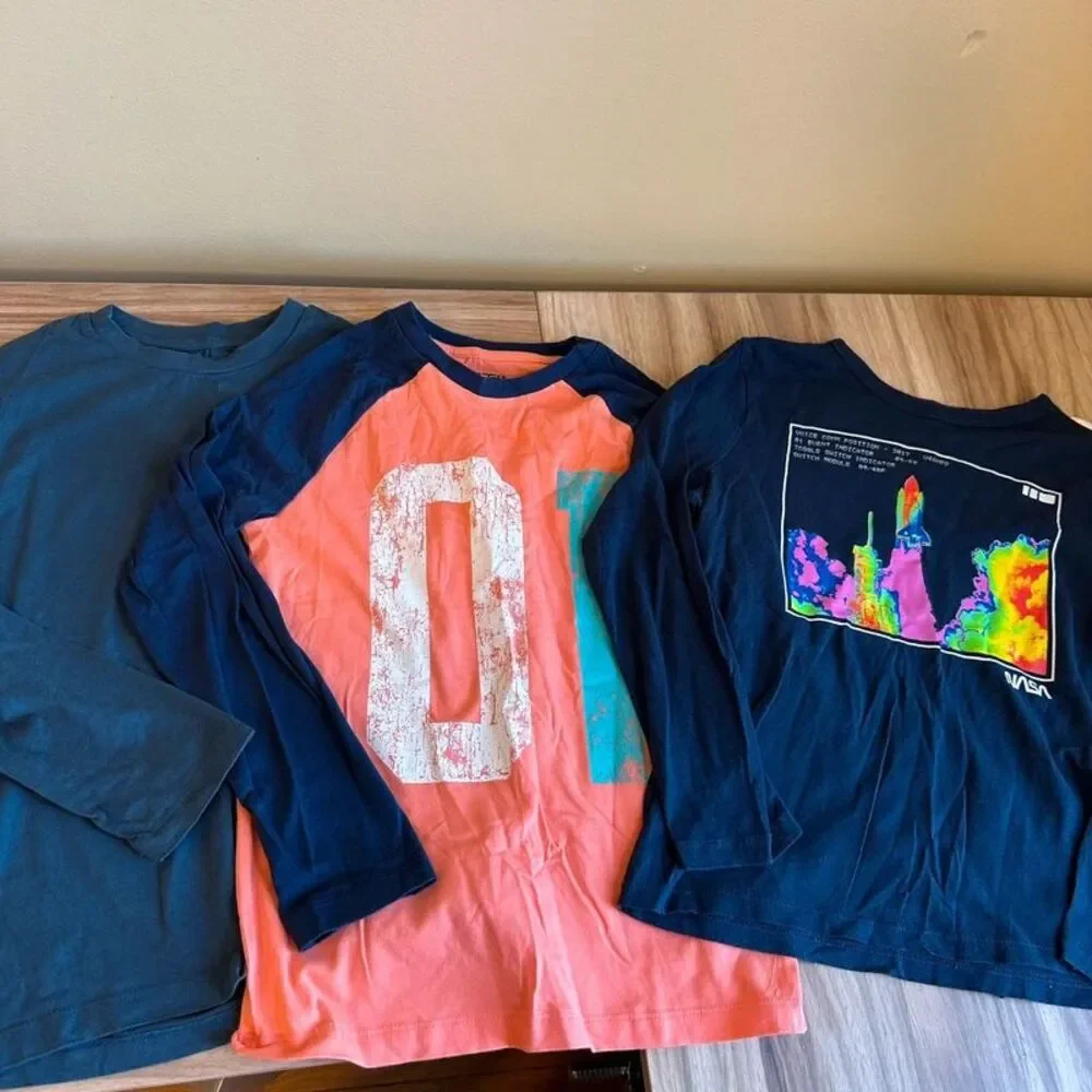Boys Long Sleeve Shirts Lot size 6-7 S NASA Gap Spotted Zebra Amazo